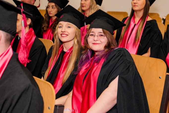 Zdjęcie nr 18 z galerii Gala studi&oacute;w I stopnia w Dąbrowie G&oacute;rniczej 26.03