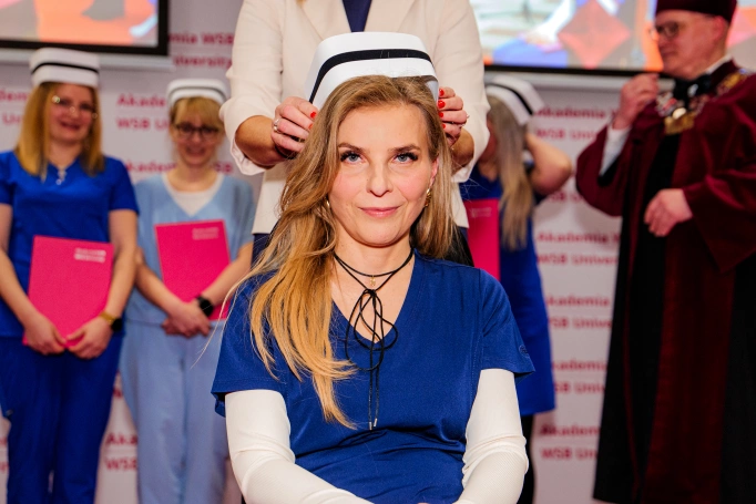 Zdjęcie nr 48 z galerii Gala studi&oacute;w I stopnia w Dąbrowie G&oacute;rniczej 26.03