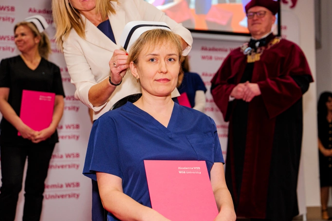 Zdjęcie nr 49 z galerii Gala studi&oacute;w I stopnia w Dąbrowie G&oacute;rniczej 26.03