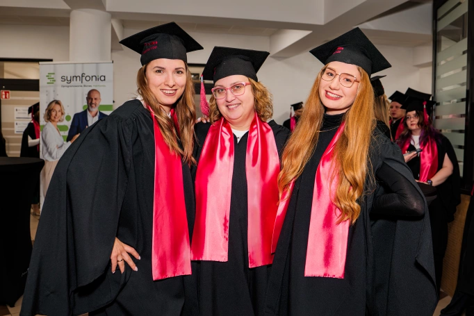 Zdjęcie nr 12 z galerii Gala studi&oacute;w I stopnia w Dąbrowie G&oacute;rniczej 26.03