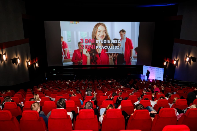 Zdjęcie nr 7 z galerii From Deepfakes to First Aid &ndash; WSB University Science Festival in Katowice