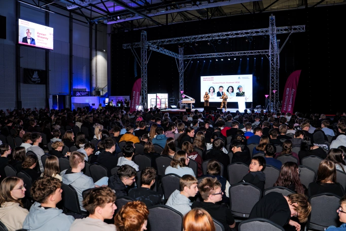 Zdjęcie nr 6 z galerii Science, Inspiration and Music &ndash; The WSB University Science Festival in Będzin Concludes 