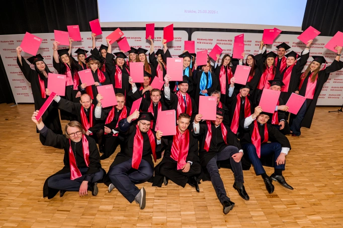 Zdjęcie nr 26 z galerii Diplomas, distinctions, and a new stage. The Graduation Gala of WSB University in Krak&oacute;w