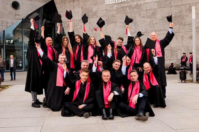 Zdjęcie nr 1 z galerii Diplomas, distinctions, and a new stage. The Graduation Gala of WSB University in Krak&oacute;w