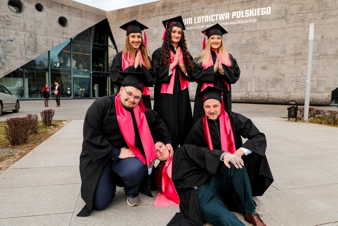 Zdjęcie nr 6 z galerii Diplomas, distinctions, and a new stage. The Graduation Gala of WSB University in Krak&oacute;w