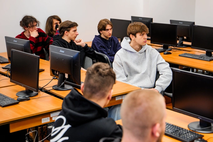 Zdjęcie nr 11 z galerii 4. Dzień Kariery w Jaworznie