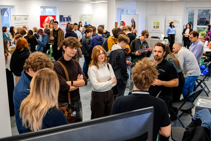 Zdjęcie nr 28 z galerii 4. Dzień Kariery w Jaworznie