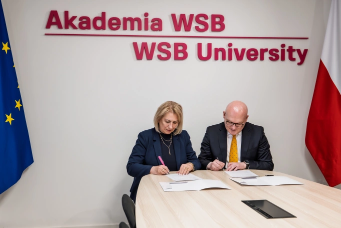 Zdjęcie nr 3 z galerii Podpisanie porozumienia z G&oacute;rnośląskim Centrum Edukacyjnym w Gliwicach 