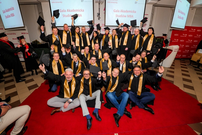 Zdjęcie nr 33 z galerii Gala Akademicka Studi&oacute;w MBA &ndash; zwieńczenie drogi lider&oacute;w i menedżer&oacute;w
