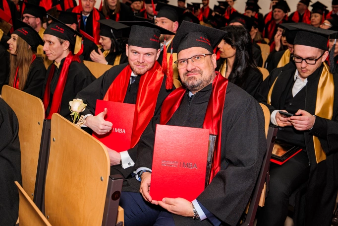 Zdjęcie nr 20 z galerii Gala Akademicka Studi&oacute;w MBA &ndash; zwieńczenie drogi lider&oacute;w i menedżer&oacute;w