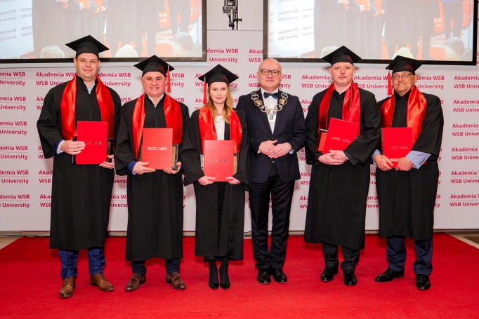 Zdjęcie nr 22 z galerii Gala Akademicka Studi&oacute;w MBA &ndash; zwieńczenie drogi lider&oacute;w i menedżer&oacute;w