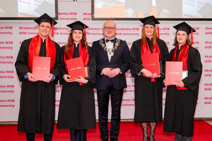 Zdjęcie nr 25 z galerii Gala Akademicka Studi&oacute;w MBA &ndash; zwieńczenie drogi lider&oacute;w i menedżer&oacute;w