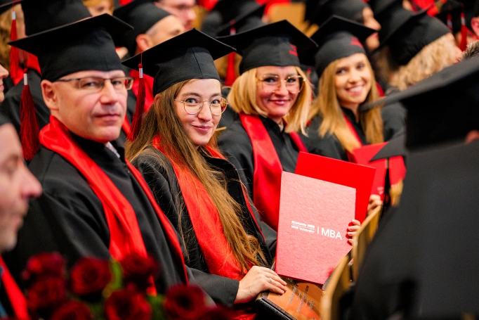 Zdjęcie nr 29 z galerii Gala Akademicka Studi&oacute;w MBA &ndash; zwieńczenie drogi lider&oacute;w i menedżer&oacute;w