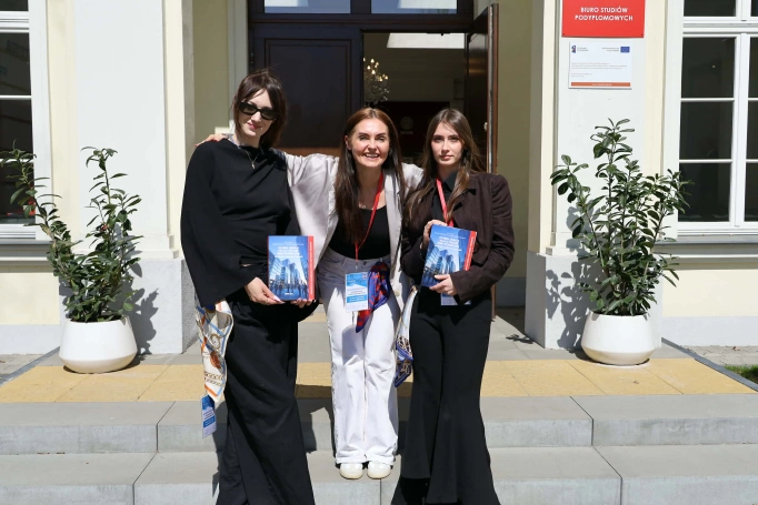 Zdjęcie nr 7 z galerii Przedstawiciele Koła Naukowego GARDA na Międzynarodowej Konferencji &bdquo;Społeczeństw przyszłości &ndash; interdyscyplinarne scenariusze rozwoju&rdquo; w Radomiu