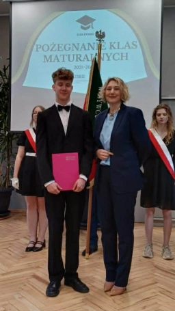 Zdjęcie nr 4 z galerii Złoty indeks