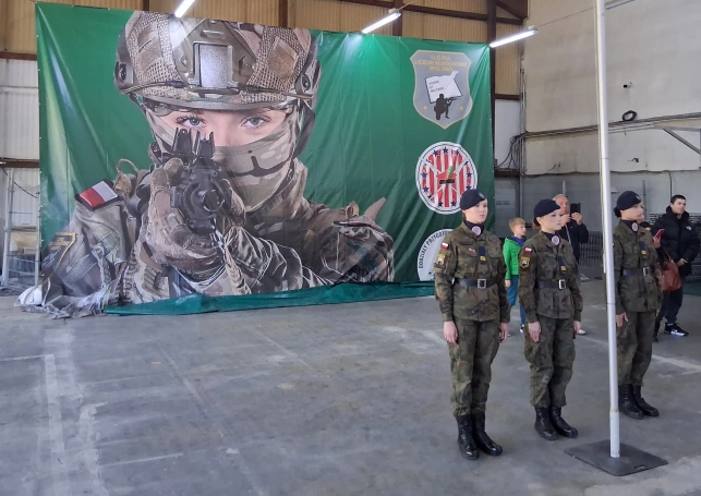 Zdjęcie nr 4 z galerii Wsp&oacute;lnie gramy o pełną PUL-ę. Kolejna szkoła patronacka Akademii WSB Warszawa