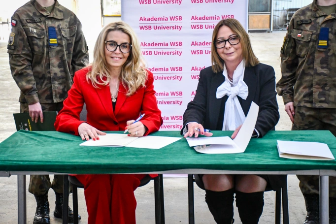 Zdjęcie nr 2 z galerii Wsp&oacute;lnie gramy o pełną PUL-ę. Kolejna szkoła patronacka Akademii WSB Warszawa