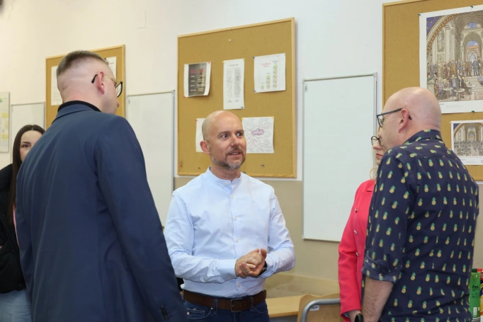 Zdjęcie nr 6 z galerii Ślady kryminalistyczne z perspektywy medycyny sądowej &ndash; wykład dr. Filipa Bolechały