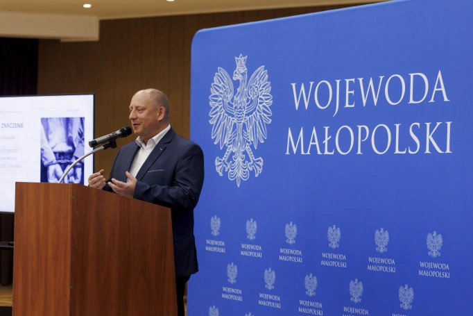 Zdjęcie nr 9 z galerii Młodzi, mundur i przyszłość &ndash; międzypokoleniowa dyskusja o bezpieczeństwie