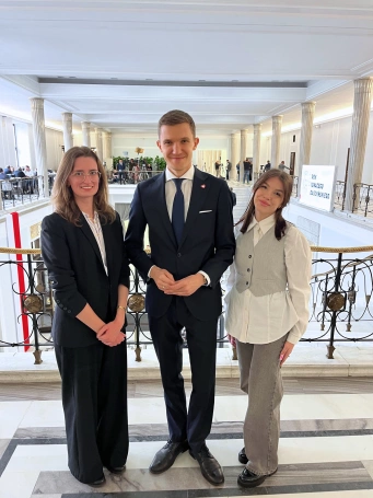 Zdjęcie nr 8 z galerii Wizyta student&oacute;w w Sejmie