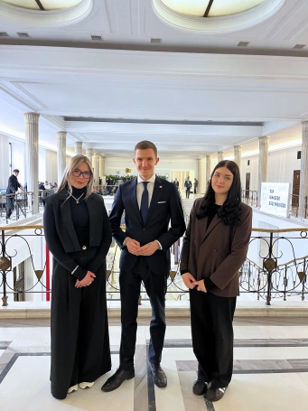 Zdjęcie nr 10 z galerii Wizyta student&oacute;w w Sejmie