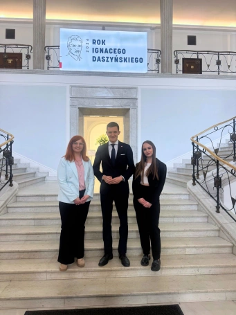 Zdjęcie nr 11 z galerii Wizyta student&oacute;w w Sejmie