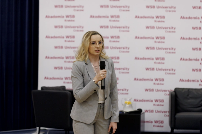 Zdjęcie nr 3 z galerii The Young, the Uniform, and the Future - an Intergenerational Discussion on Security