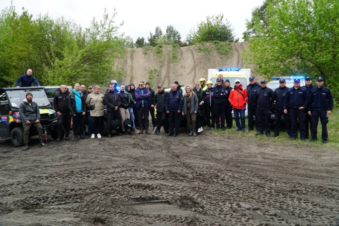 Zdjęcie nr 1 z galerii Raz na wozie, raz na wodzie. Specjalistyczne szkolenie dla funkcjonariuszy z udziałem przedstawicieli Akademii WSB