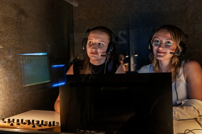 Zdjęcie nr 3 z galerii Laboratorium translatoryczno-fonetyczne