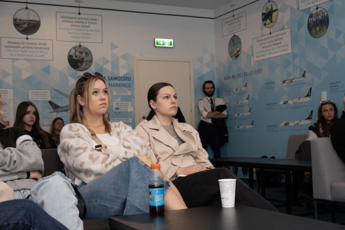 Zdjęcie nr 2 z galerii Wizyta w Centrum Edukacji Lotniczej Krak&oacute;w Airport