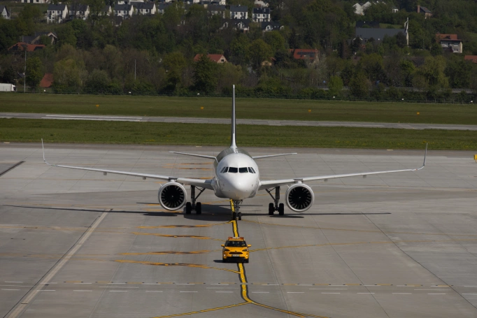 Zdjęcie nr 10 z galerii Wizyta w Centrum Edukacji Lotniczej Krak&oacute;w Airport