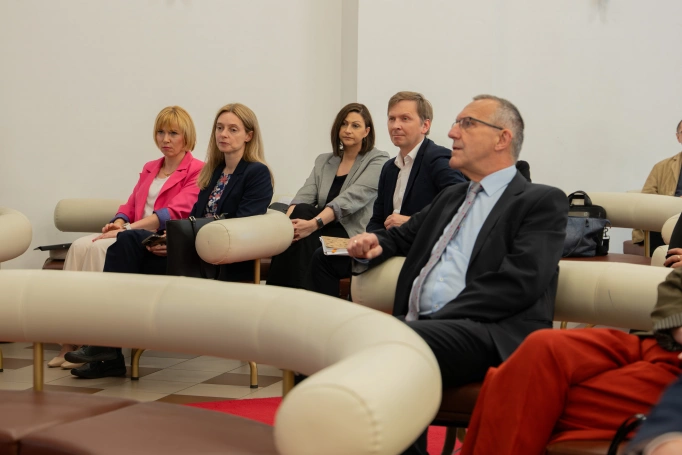Zdjęcie nr 9 z galerii O przyszłości Śląska w Akademii WSB