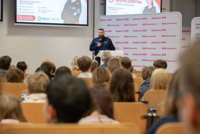 Zdjęcie nr 11 z galerii Safe in Theory and Practice. A Unique Conference for Students at WSB University