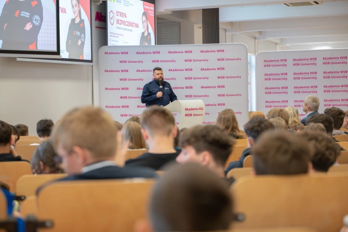 Zdjęcie nr 9 z galerii Safe in Theory and Practice. A Unique Conference for Students at WSB University