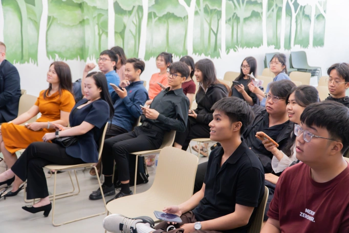 Zdjęcie nr 20 z galerii Beyond China - Ho Chi Minh (NAWA)