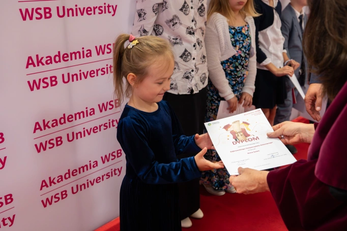 Zdjęcie nr 60 z galerii The 18th Edition of the Dąbrowa G&oacute;rnicza Children's University Has Come to an End &ndash; A Year Full of Learning, Passion and Discovery