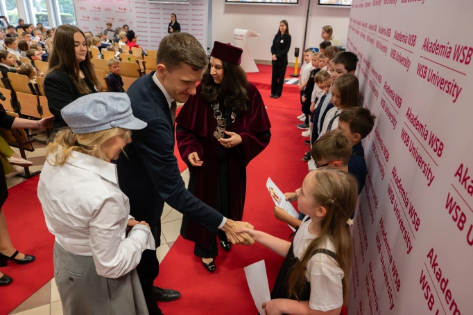 Zdjęcie nr 22 z galerii The 18th Edition of the Dąbrowa G&oacute;rnicza Children's University Has Come to an End &ndash; A Year Full of Learning, Passion and Discovery