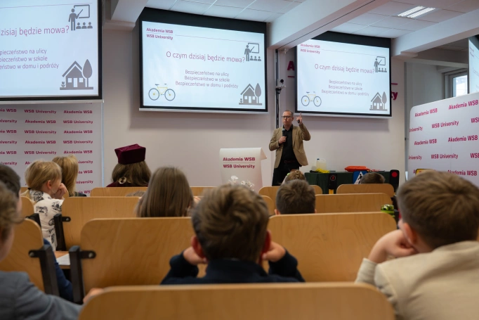 Zdjęcie nr 83 z galerii The 18th Edition of the Dąbrowa G&oacute;rnicza Children's University Has Come to an End &ndash; A Year Full of Learning, Passion and Discovery