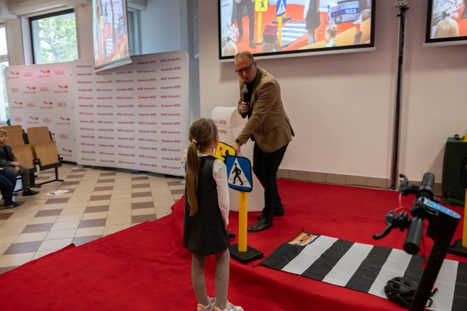Zdjęcie nr 84 z galerii The 18th Edition of the Dąbrowa G&oacute;rnicza Children's University Has Come to an End &ndash; A Year Full of Learning, Passion and Discovery