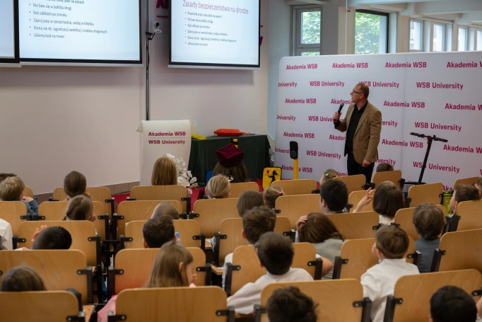 Zdjęcie nr 91 z galerii The 18th Edition of the Dąbrowa G&oacute;rnicza Children's University Has Come to an End &ndash; A Year Full of Learning, Passion and Discovery
