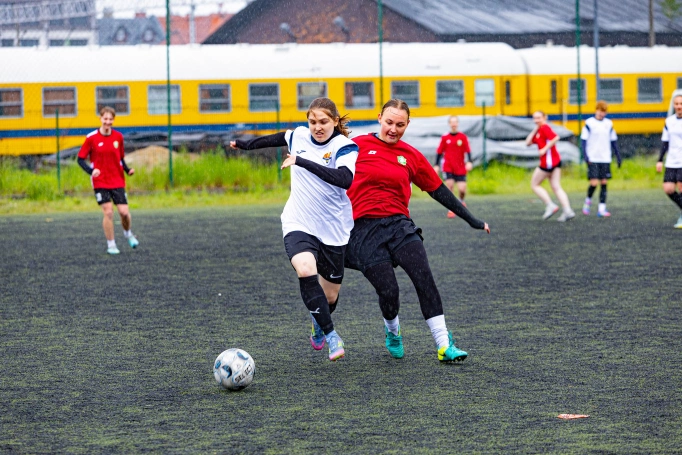 Zdjęcie nr 18 z galerii pilka k