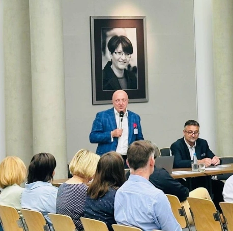 Zdjęcie nr 3 z galerii Akademia WSB wspiera ministerstwa w walce z dywersją