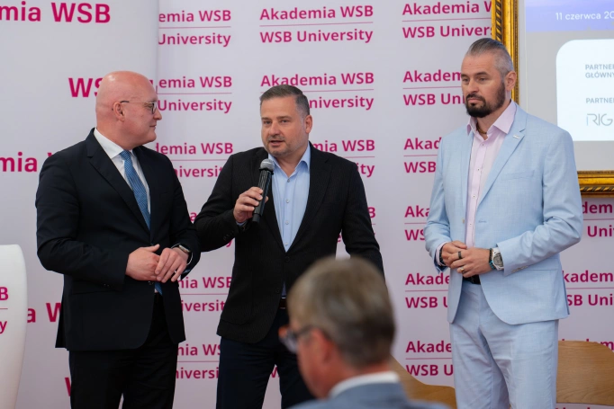 Zdjęcie nr 2 z galerii Innowacje, przedsiębiorczość i technologie przyszłości w centrum dyskusji w Akademii WSB