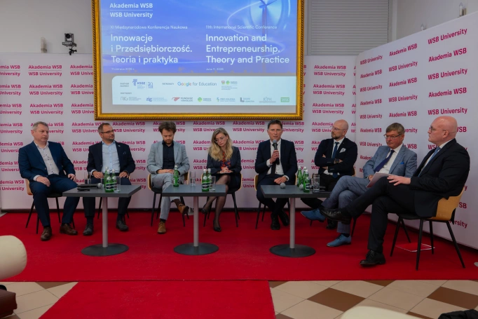 Zdjęcie nr 13 z galerii Innowacje, przedsiębiorczość i technologie przyszłości w centrum dyskusji w Akademii WSB