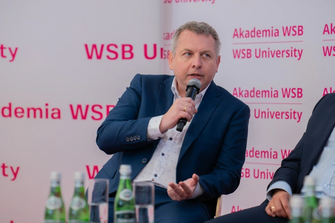 Zdjęcie nr 14 z galerii Innowacje, przedsiębiorczość i technologie przyszłości w centrum dyskusji w Akademii WSB