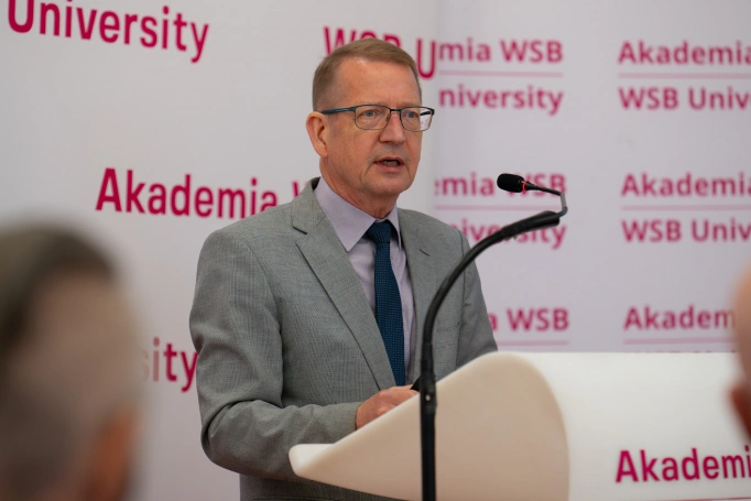 Zdjęcie nr 19 z galerii Innowacje, przedsiębiorczość i technologie przyszłości w centrum dyskusji w Akademii WSB