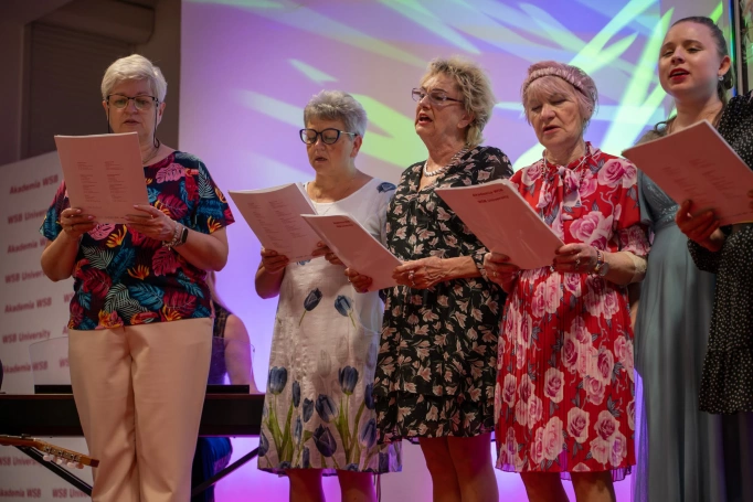 Zdjęcie nr 7 z galerii KONCERT