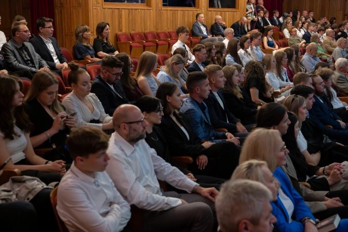 Zdjęcie nr 10 z galerii On Local Self-Government, Democracy, and the Future of the State &ndash; WSB University at a Debate with President Aleksander Kwaśniewski