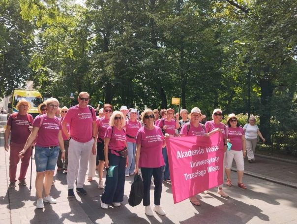Zdjęcie nr 2 z galerii Senioralia i muzyczne inspiracje &ndash; wyjątkowy dzień słuchaczy UTW Akademii WSB