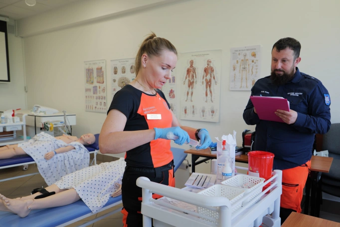 Zdjęcie nr 2 z galerii Studenci Ratownictwa Medycznego Collegium Medicum AWSB zmierzyli się z egzaminem OSCE w Centrum Symulacji Medycznych Akademii WSB